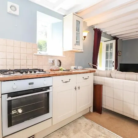 Clover - Delightful 1-bed In The Heart Of